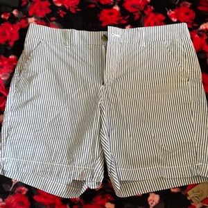 Old navy everyday mid shorts